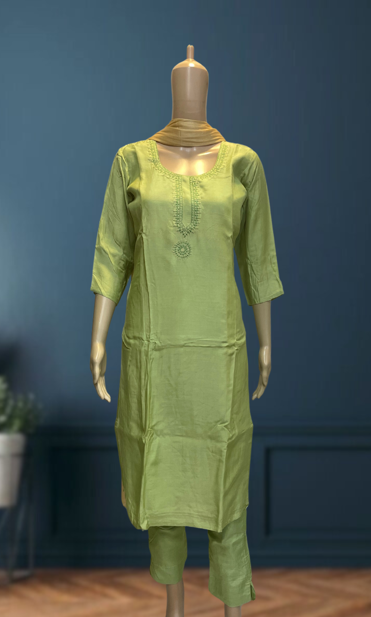 KS013 Emroidered Pista Green Pure Muslin Silk Kurti Set (3pc)