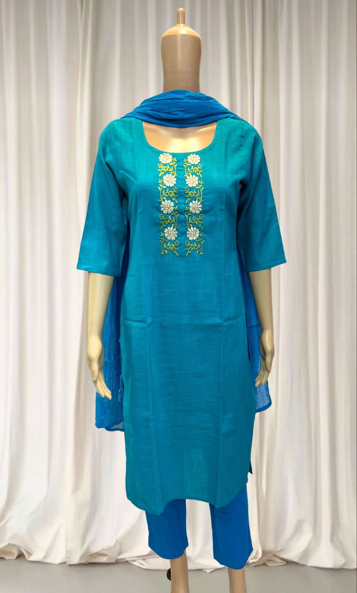 KS031 Embroidered Slub Cotton Kurti Set (3pc)