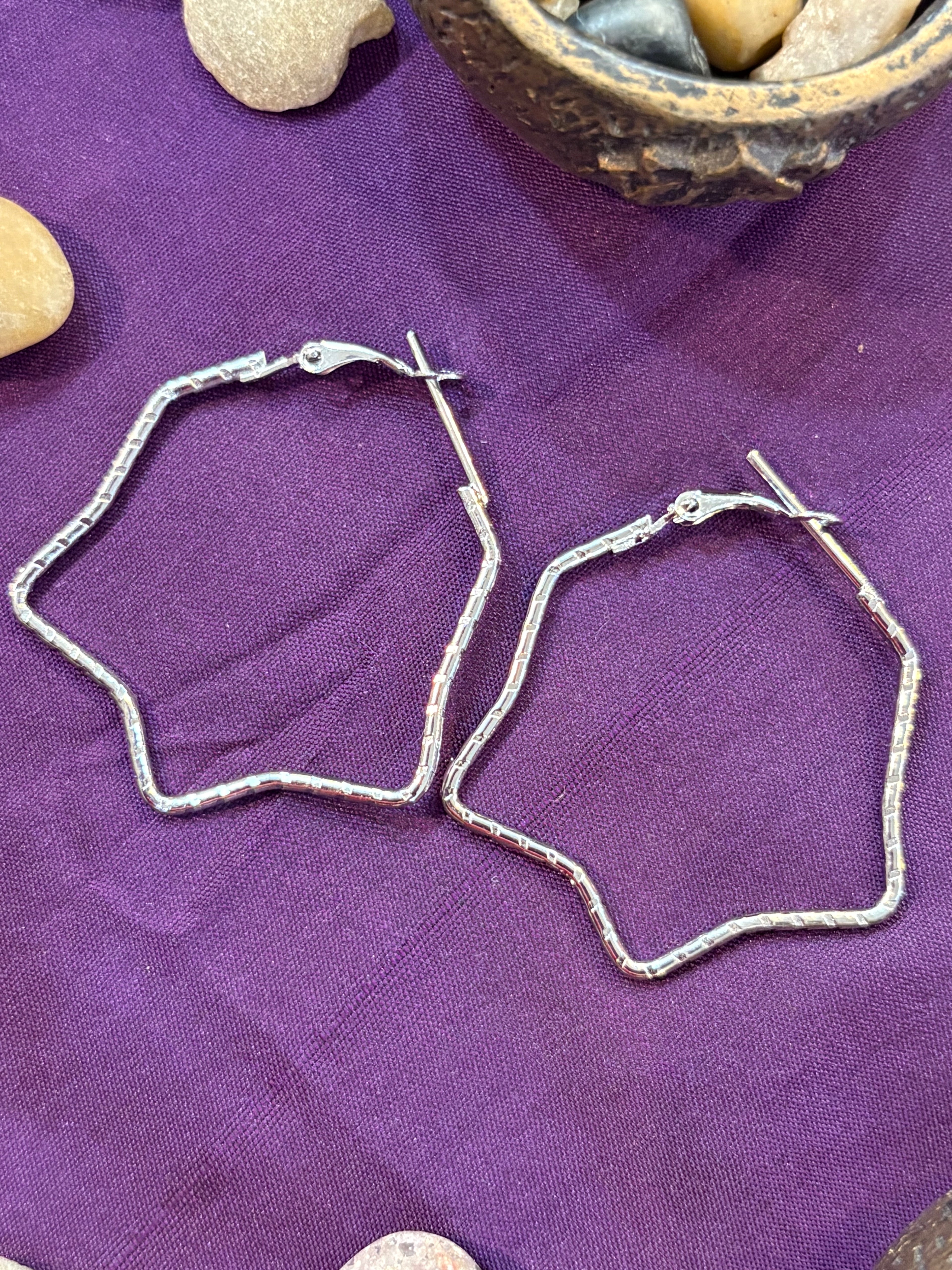 AE013 Silver Finish Hoop Earrings